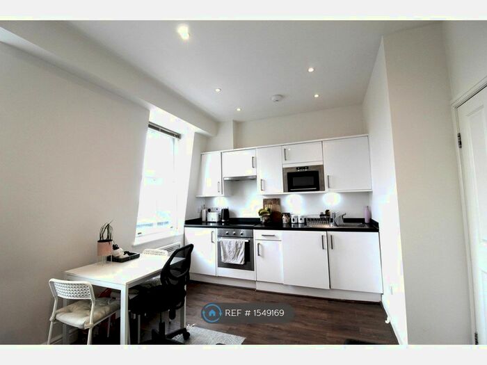 1 Bedroom Flat To Rent In High Street, London, W3