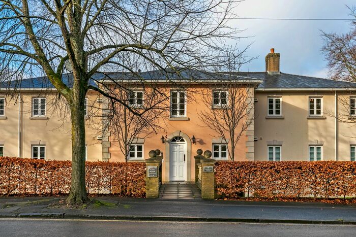 1 Bedroom Flat To Rent In Queens Gate, Chilbolton Avenue, Winchester, SO22