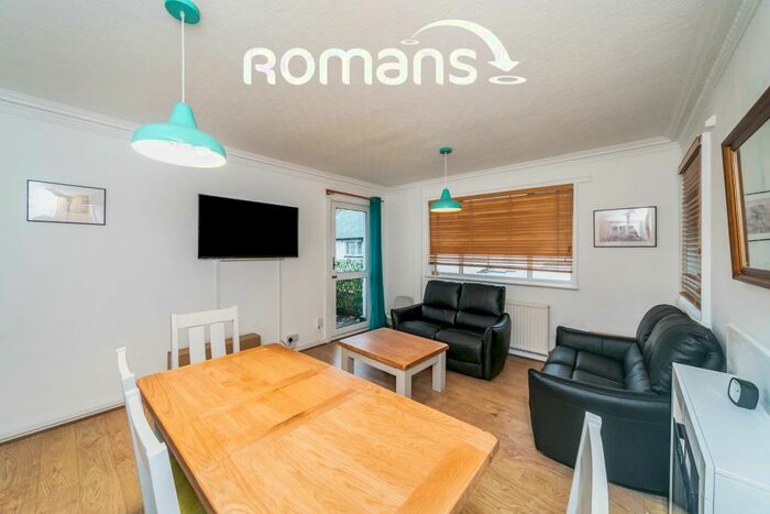 2 Bedroom Apartment To Rent In Kendrick Court, RG1