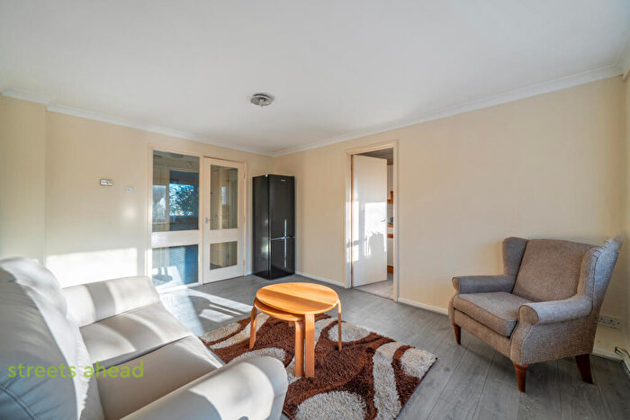 1 Bedroom Apartment To Rent In Chichester Road, Croydon, CR0