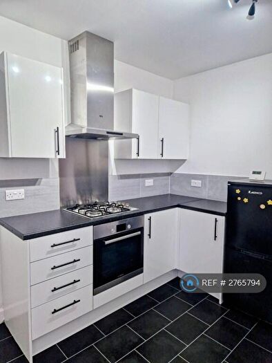 3 Bedroom Terraced House To Rent In Mexborough Grove, Leeds, LS7