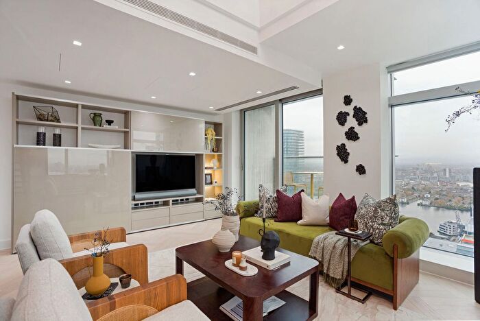 2 Bedroom Flat For Sale In Pan Peninsula Square, London, E14