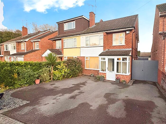 3 Bedroom Semi-Detached House For Sale In Tilewood Avenue, Coventry, West Midlands, CV5
