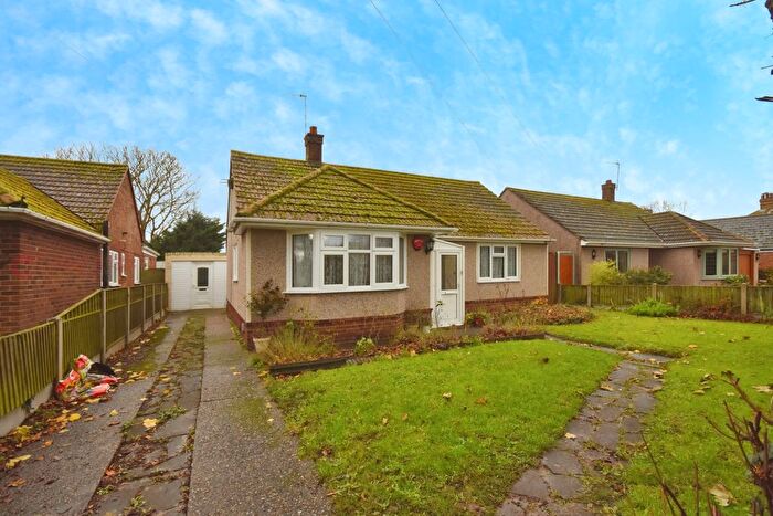 2 Bedroom Detached Bungalow For Sale In Old Green Road, Broadstairs, Kent, CT10