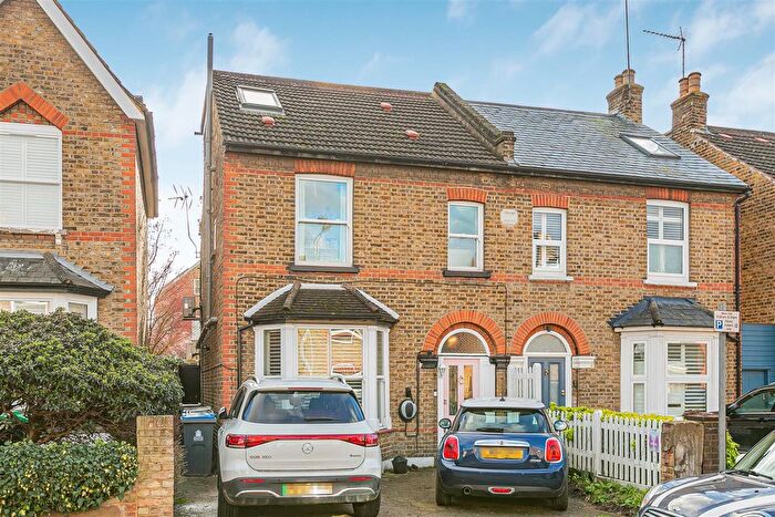 3 Bedroom Semi Detached House For Sale In Kings Road, Kingston Upon Thames, KT2