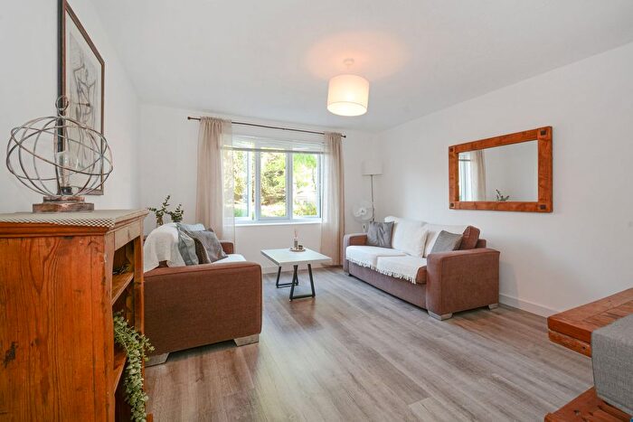 1 Bedroom Flat For Sale In Sheppard Drive, London, SE16