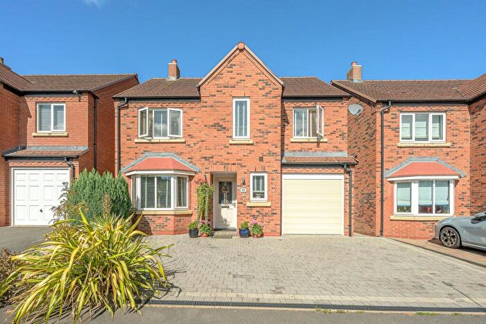 4 Bedroom Detached House For Sale In Kirkpatrick Drive, Wordsley, DY8
