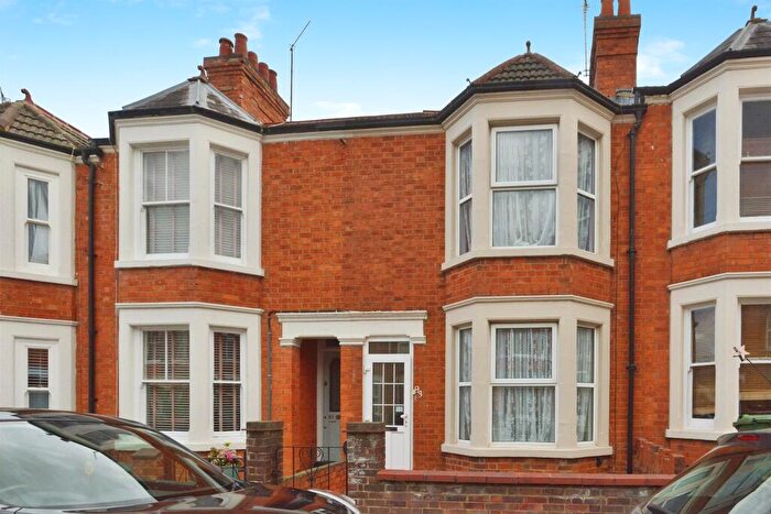 3 Bedroom Terraced House For Sale In Jersey Road, Wolverton, Milton Keynes, MK12