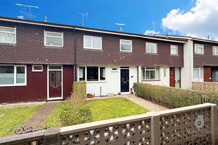 3 Bedroom Terraced House For Sale In Shelgate Walk, Woodley, Reading, Berkshire, RG5