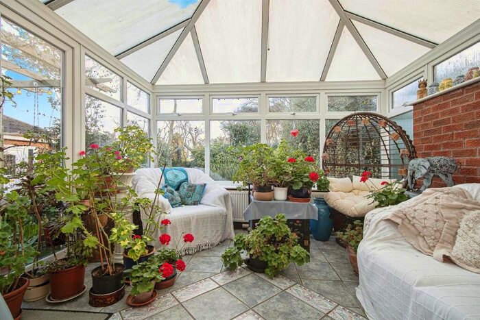 4 Bedroom Detached House For Sale In Manor Garth, Skidby, Cottingham, HU16