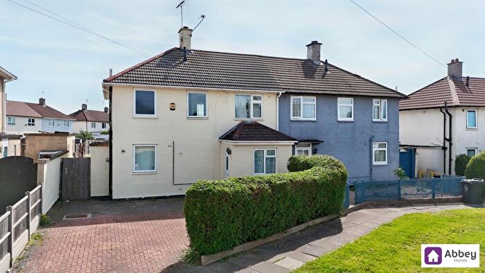 3 Bedroom Semi Detached House For Sale In Wheatley Road, Leicester, LE4