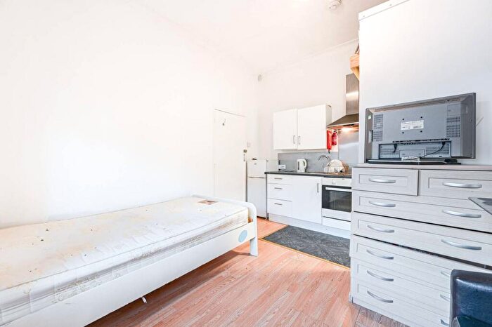 9 Bedroom Detached House For Sale In George Lane, Lewisham, London, SE13