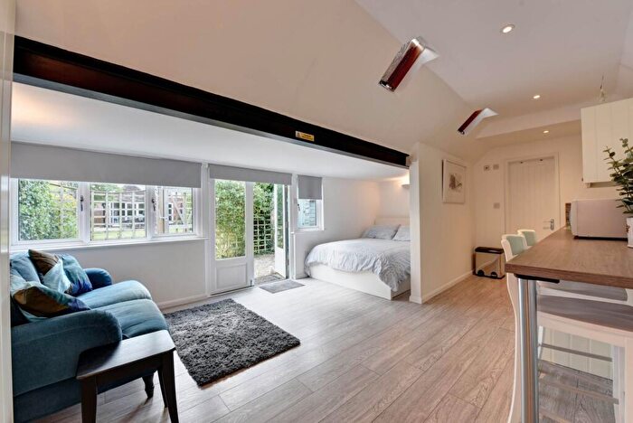 Studio To Rent In Oakfield Cottage, Lower Shiplake, RG9