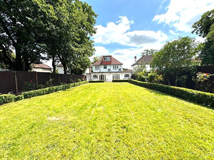 6 Bedroom Detached House To Rent In Old Church Lane, Kingsbury, NW9
