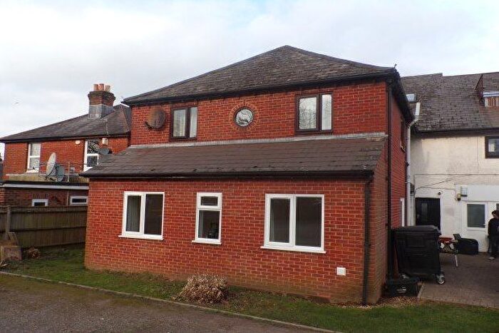 2 Bedroom Flat To Rent In Rumbridge Street, Southampton, SO40