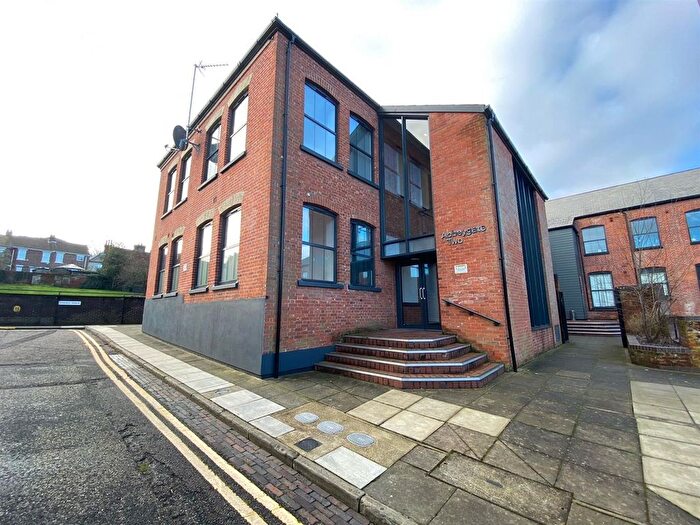 2 Bedroom Flat To Rent In Abbeygate Two, Whitewell Road, Colchester, CO2