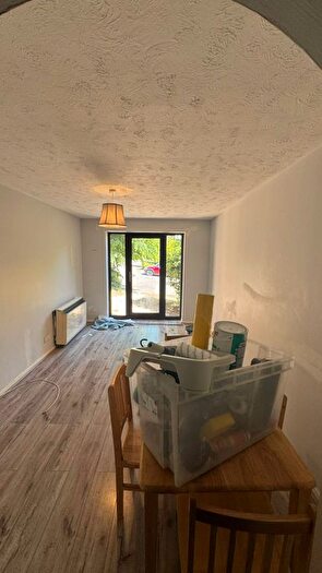 Studio To Rent In London, N17