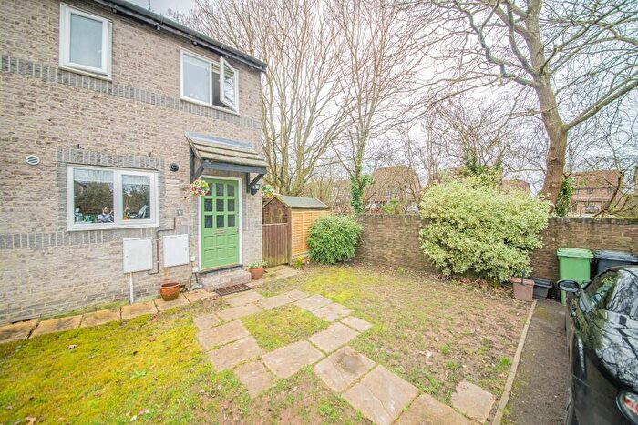 2 Bedroom End Of Terrace House For Sale In Rosebay Close, Horton Heath, Eastleigh, SO50