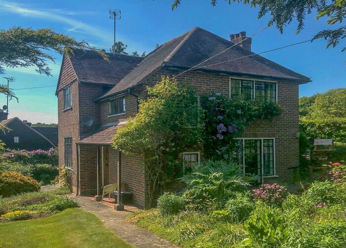 3 Bedroom Detached House For Sale In London Road, Balcombe, RH17