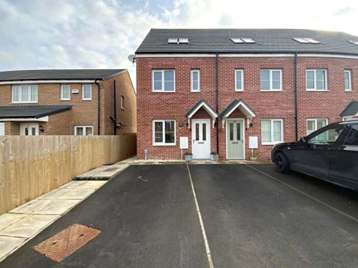 4 Bedroom End Of Terrace House For Sale In Eagle Drive, Humberston, DN36