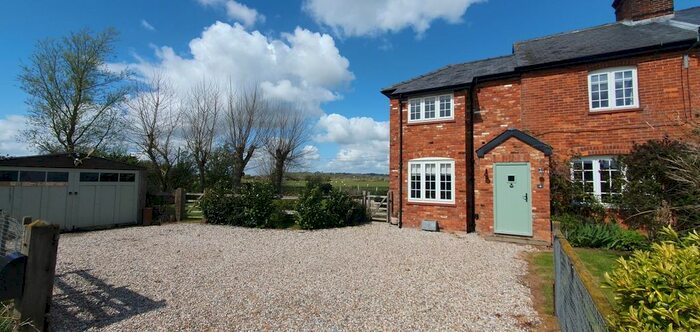 3 Bedroom Semi-Detached House For Sale In Fairfield, Brookland, Romney Marsh, TN29