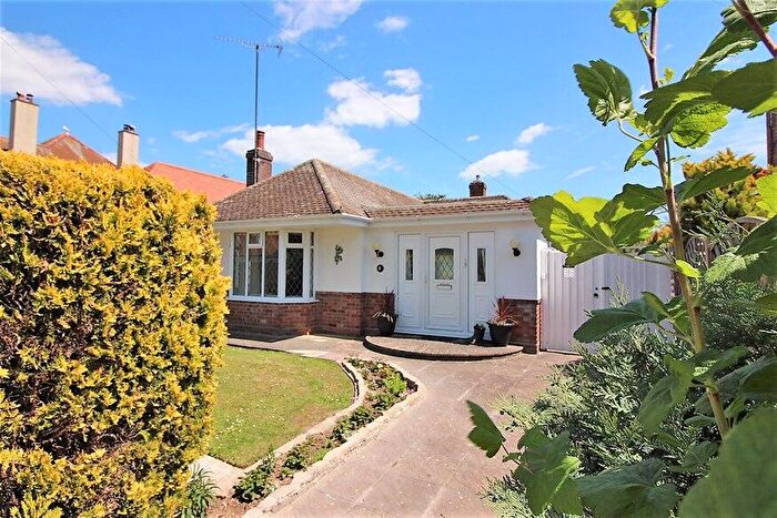 2 Bedroom Detached Bungalow For Sale In Uplands Road, Clacton On Sea, CO15