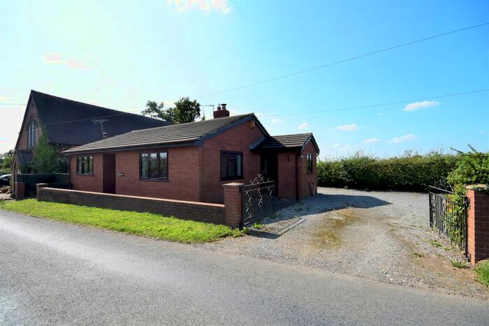 2 Bedroom Detached Bungalow For Sale In Bickerton Road, Hampton, Malpas, SY14