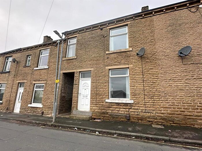 2 Bedroom Terraced House To Rent In Lightcliffe Road, Brighouse, HD6