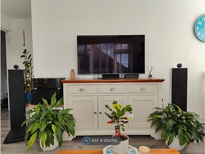 2 Bedroom Flat To Rent In Chesterfield Road, Worthing, BN12