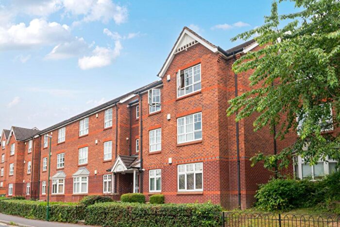 2 Bedroom Penthouse For Sale In Raleigh Street, Nottingham, Nottinghamshire, NG7