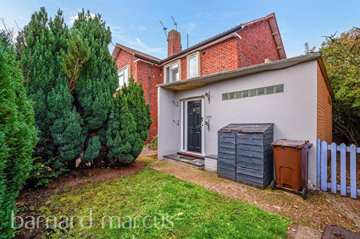 2 Bedroom Maisonette For Sale In Exeter Road, Feltham, TW13