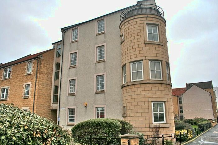 2 Bedroom Flat To Rent In Newhaven Place, Edinburgh, EH6