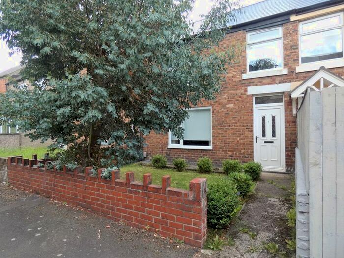 3 Bedroom Terraced House To Rent In Earsdon Terrace, West Allotment, Newcastle Upon Tyne, NE27