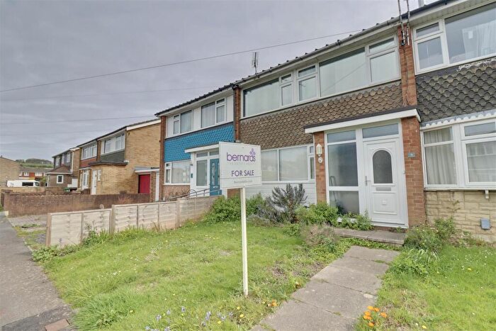 3 Bedroom Terraced House For Sale In The Saltings, Portsmouth, PO6