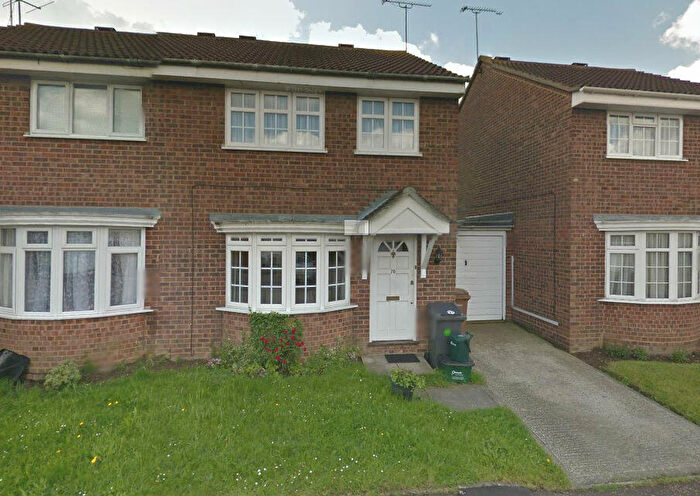 3 Bedroom Semi-Detached House To Rent In Stirrup Close, Springfield, CM1