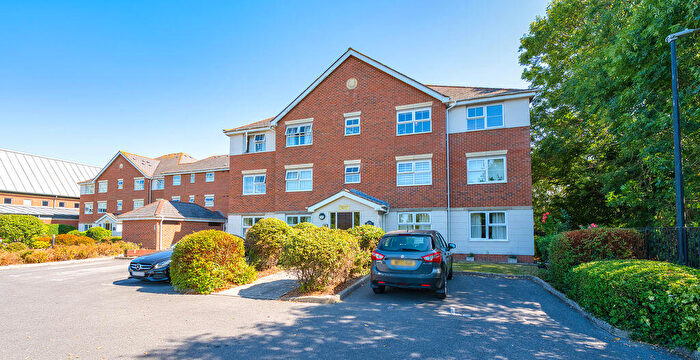 1 Bedroom Flat For Sale In Jasmine Way, Locking Castle - First Time Buyers, BS24