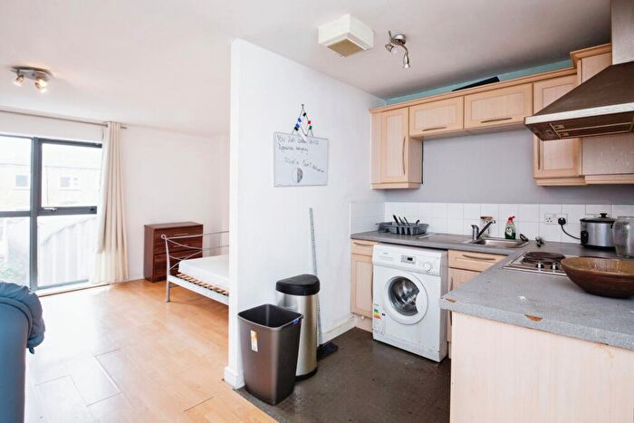 1 Bedroom Flat For Sale In Lincoln Gate, Red Bank, Manchester, Greater Manchester, M4