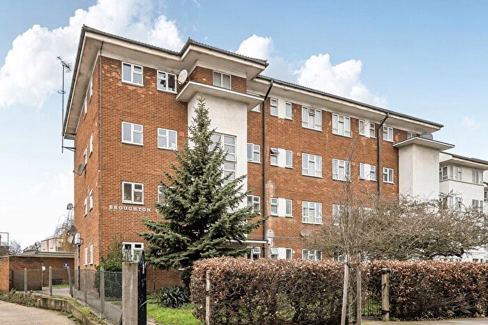 1 Bedroom Flat For Sale In Broughton Road, London, W13