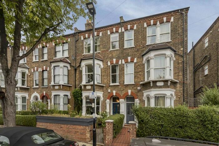 6 Bedroom Property To Rent In Beversbrook Road, London, N19
