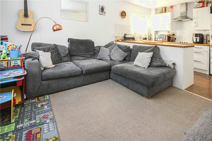 1 Bedroom End Of Terrace House To Rent In Camilla Close, Sunbury-On-Thames, Surrey, TW16