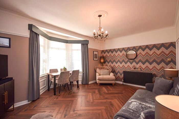2 Bedroom Semi-Detached House For Sale In Comrie Street, Glasgow, G32