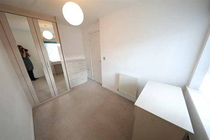 3 Bedroom Detached House For Sale In Calvert Lane, Hull, HU4