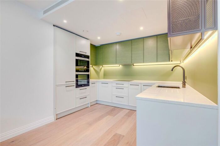 2 Bedroom Flat To Rent In Savoy House, Lockgate Road, SW6