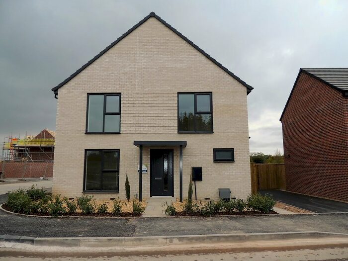 3 Bedroom Detached House To Rent In Park Avenue, Askern, DN6