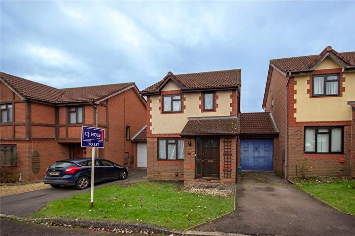 3 Bedroom Detached House To Rent In Campion Drive, Bradley Stoke, Bristol, BS32