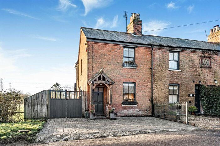 3 Bedroom End Of Terrace House For Sale In Verney Junction, Buckingham, MK18