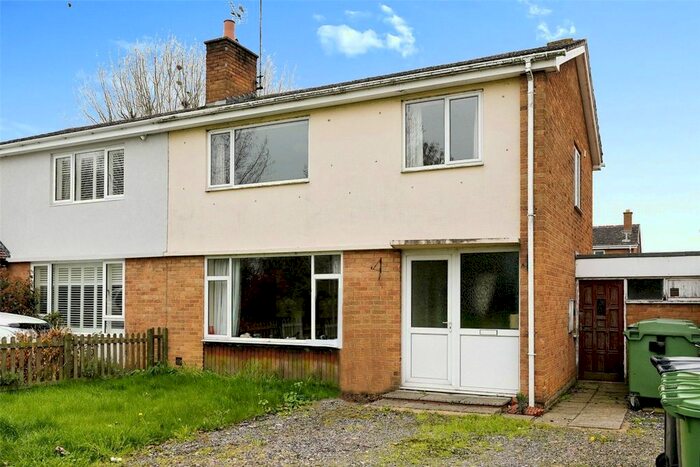 3 Bedroom Semi-Detached House For Sale In Meadow Road, South Littleton, Evesham, Worcestershire, WR11