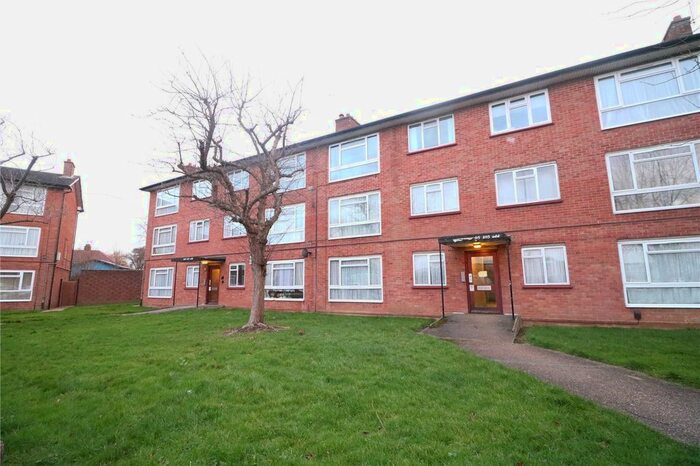 1 Bedroom Flat To Rent In Leybourne Road, Hillingdon, UB10