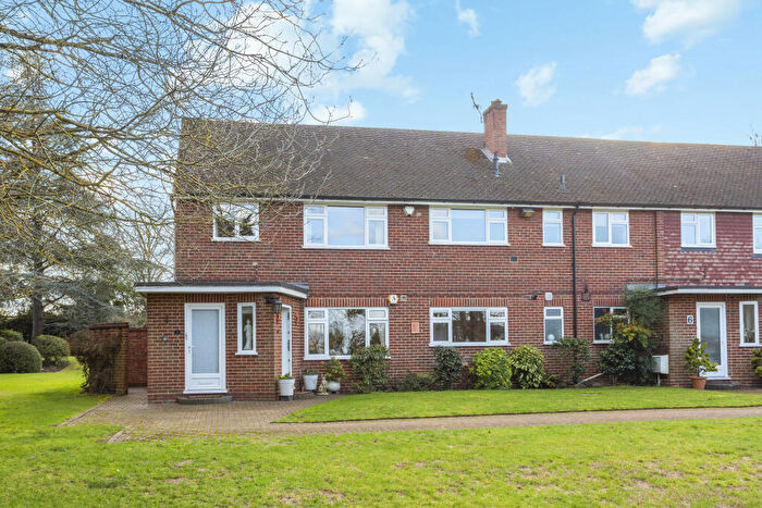 3 Bedroom Maisonette To Rent In Broom Hall, Oxshott, Surrey, KT22