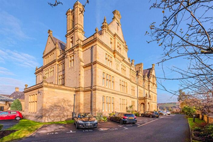 2 Bedroom Apartment To Rent In Bramwell Way, Halifax, HX1